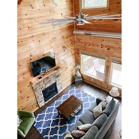 Splash Of Moonshine -Heated Indoor Pool, Hot Tub, Arcade Game Room Pigeon Forge Exterior photo