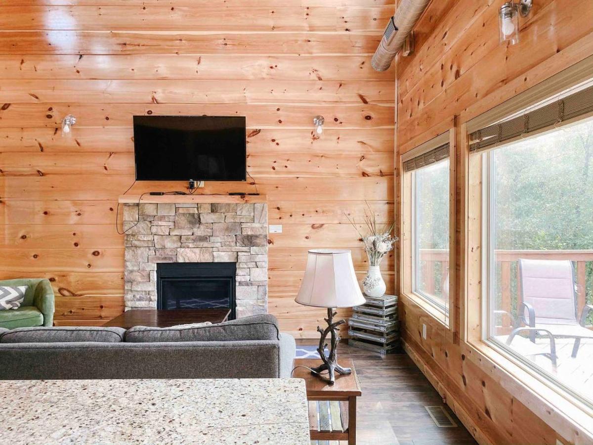 Splash Of Moonshine -Heated Indoor Pool, Hot Tub, Arcade Game Room Pigeon Forge Exterior photo